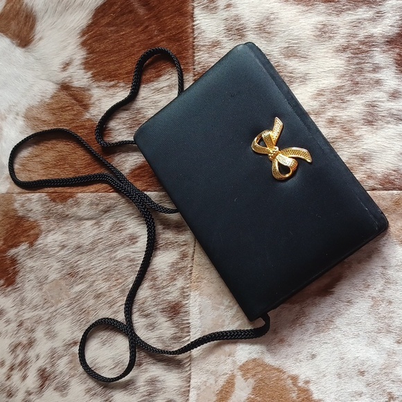 Handbags - Vintage Black Little Clutch